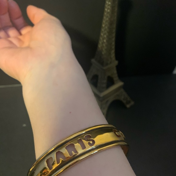 Chanel vintage Paris bangle bracelet one piece - Picture 2 of 6